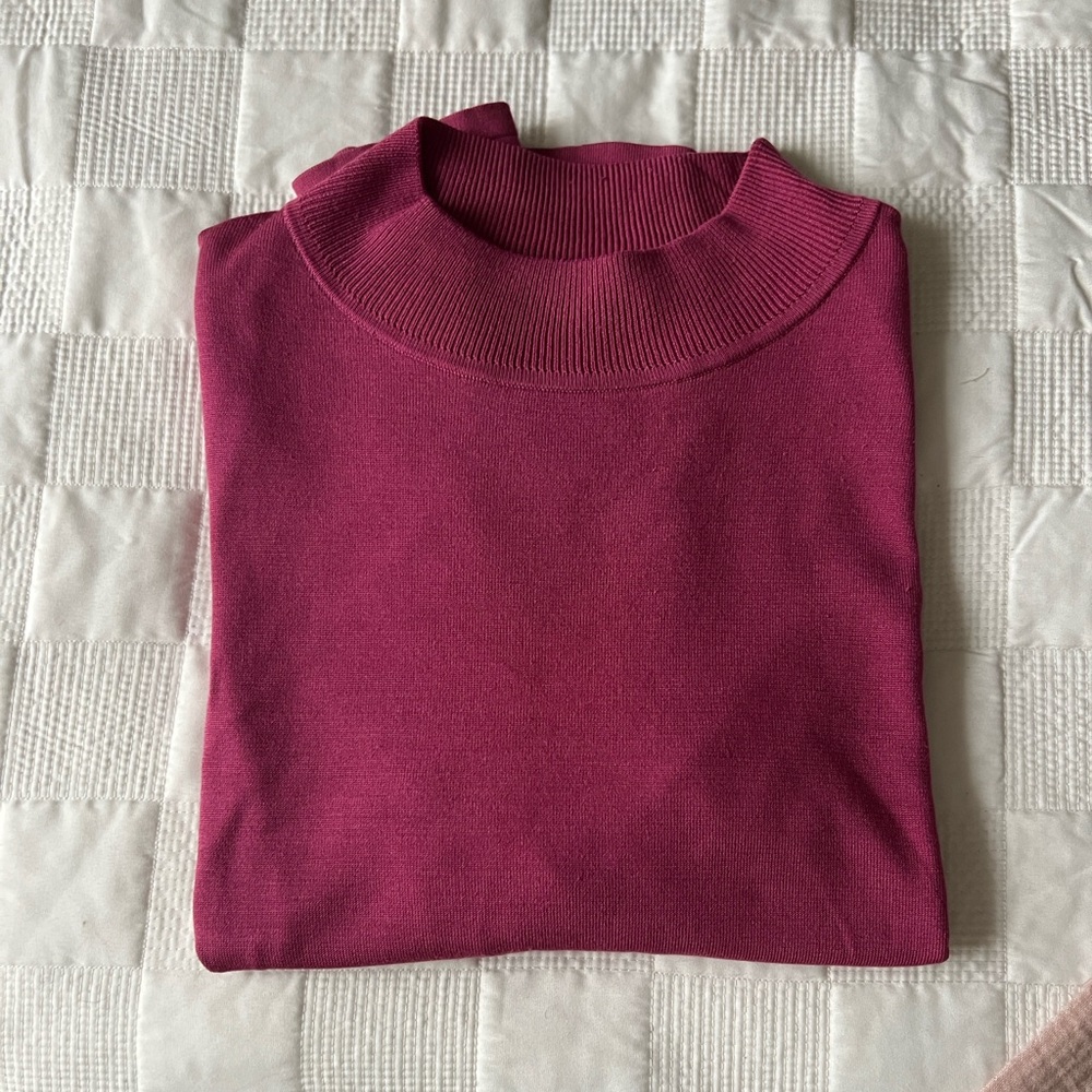 Pendleton Women's Fuchsia Silk Turtleneck Sweater